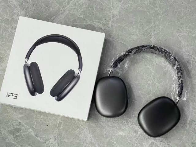 Wireless Bluetooth Headphones - Random colors ~ With Box & With Cable